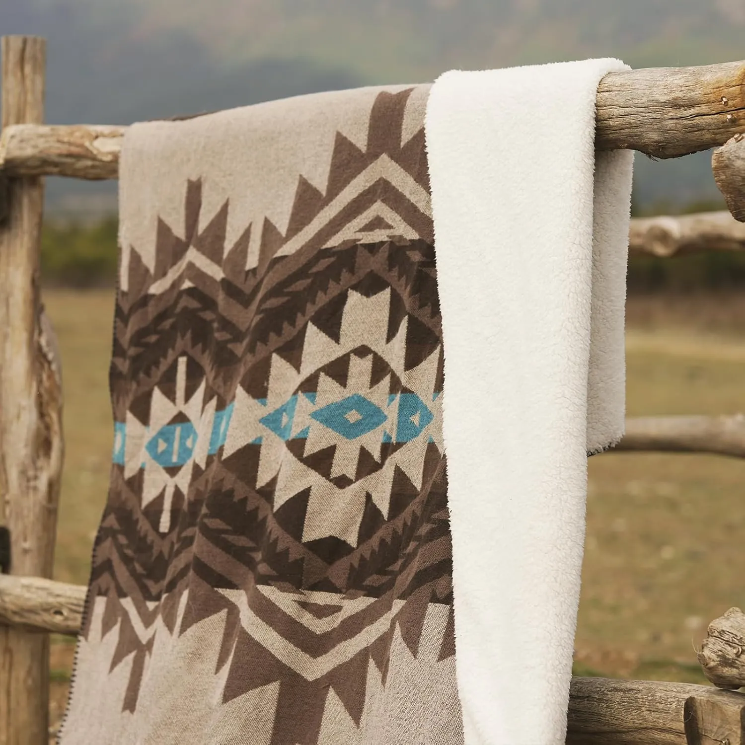Aztec Throw Blanket with Soft Sherpa Lining, Traditional Southwestern Navajo Tribal Style Warm Throw for Camping, Outdoor, Cozy Boho Blanket for Couch, Sofa, Bed, 50"x60", Teddy Brown