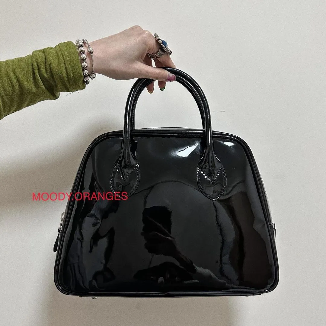 COMME des GARÇONS Aoyama Glossy Size 3