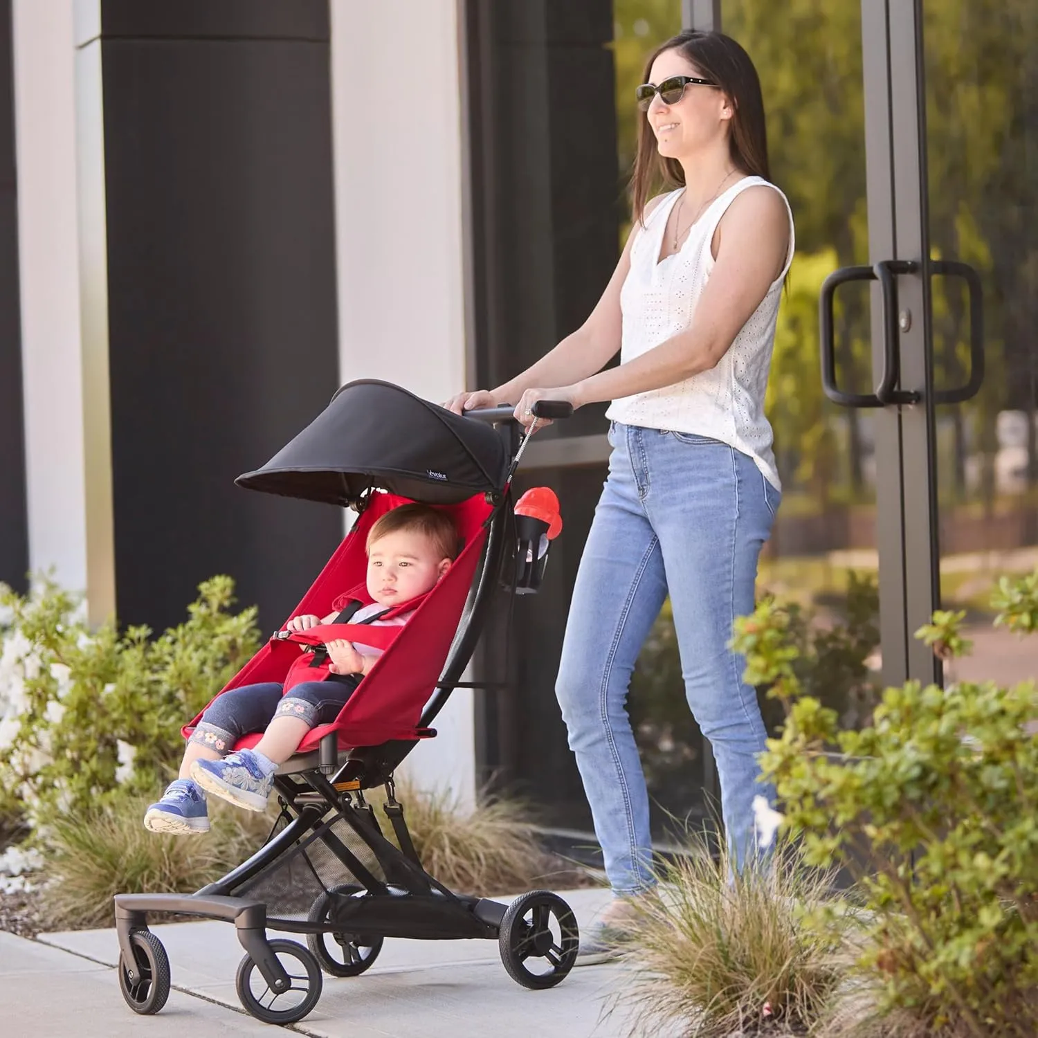 Evolur Roamer Ultra Light Umbrella Stroller in Red, Quick One-Hand Easy Fold, 5-Point Safety Harness, Adjustable Canopy, Lightweight Aluminum Frame