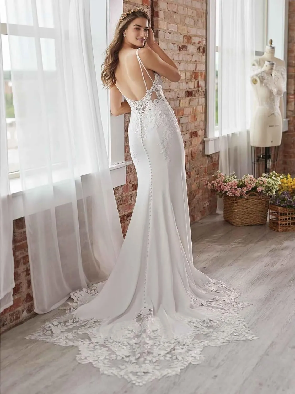 Fair Lady Wedding Dresses for Bride 2025 V Neck Beaded Straps Lace Appliques Bridal Gown for Women