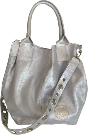 Genuine patagonian leather Crossbody and Shoulder handbag Handcrafted by Skilled Argentine hands - Patagonia