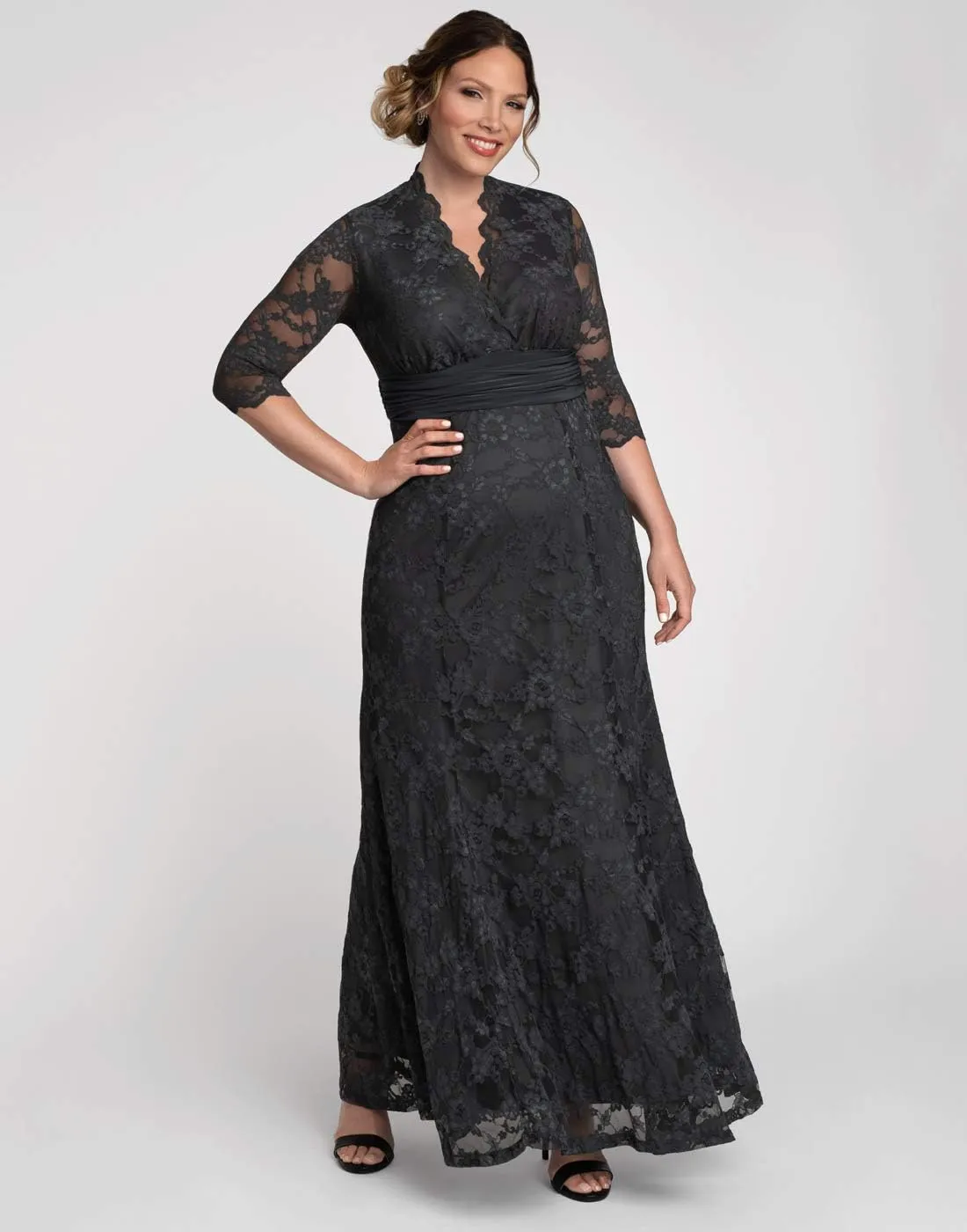 Kiyonna Women's Plus Size Screen Siren Lace Evening Gown