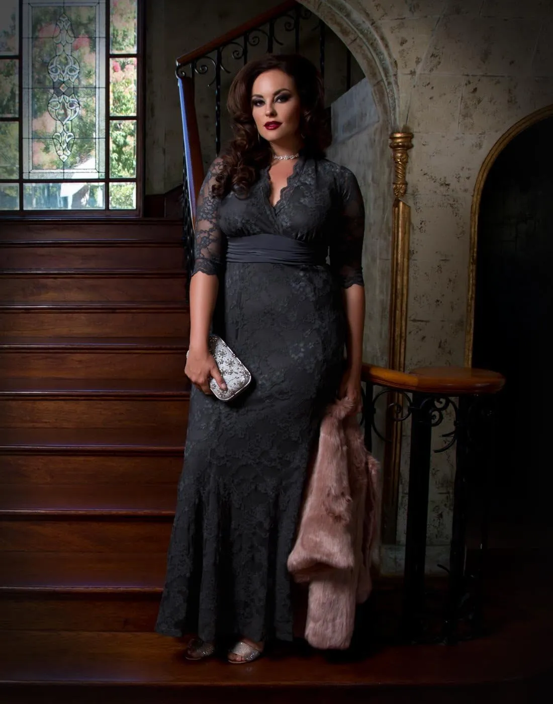 Kiyonna Women's Plus Size Screen Siren Lace Evening Gown