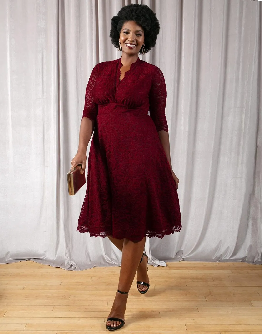 Kiyonna Women's Plus Size Special Occasion Mademoiselle Lace Cocktail Dress