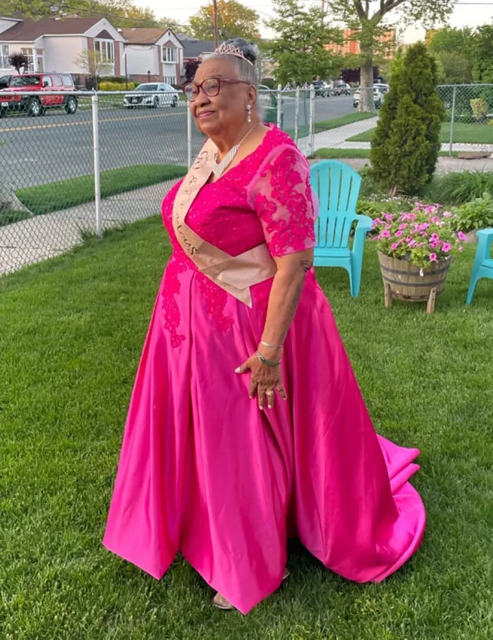 Mother of The Bride Dress Long Satin Prom Dresses Lace Applique Formal Evening Gown with Sleeve for Women