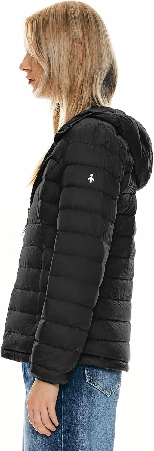 Orolay Women's Packable Down Jacket Hooded Ultra Light Weight Short Puffer Coat with Pockets