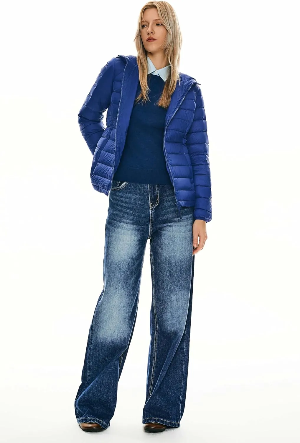 Orolay Women's Packable Down Jacket Hooded Ultra Light Weight Short Puffer Coat with Pockets