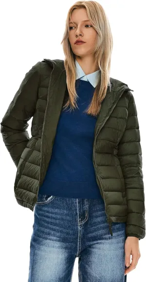 Orolay Women's Packable Down Jacket Hooded Ultra Light Weight Short Puffer Coat with Pockets