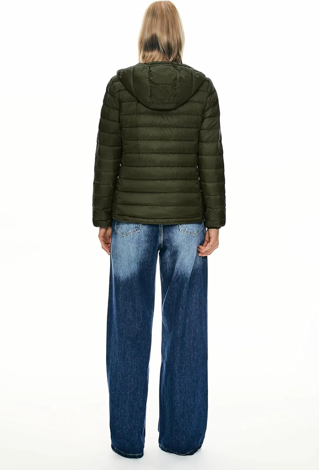 Orolay Women's Packable Down Jacket Hooded Ultra Light Weight Short Puffer Coat with Pockets