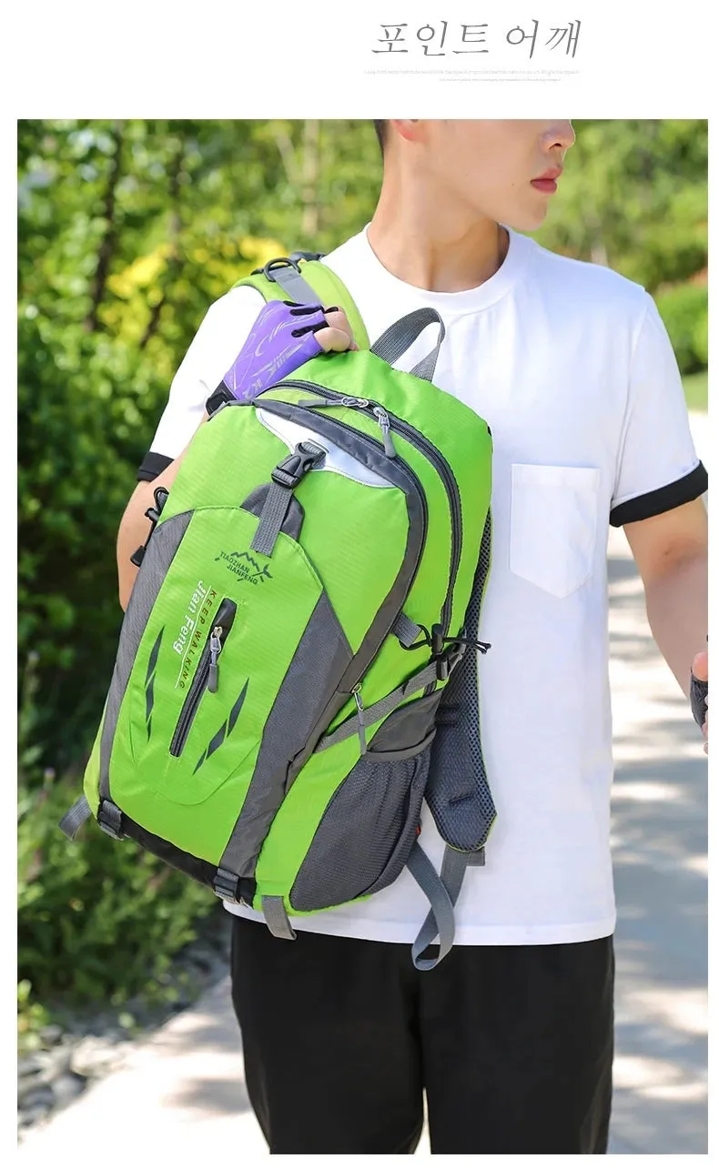 Outdoor Travel Backpack Big Capacity Fashion Travel Backpacks Men Climbing Travel Backpack Classic Sport Travel Backpacks