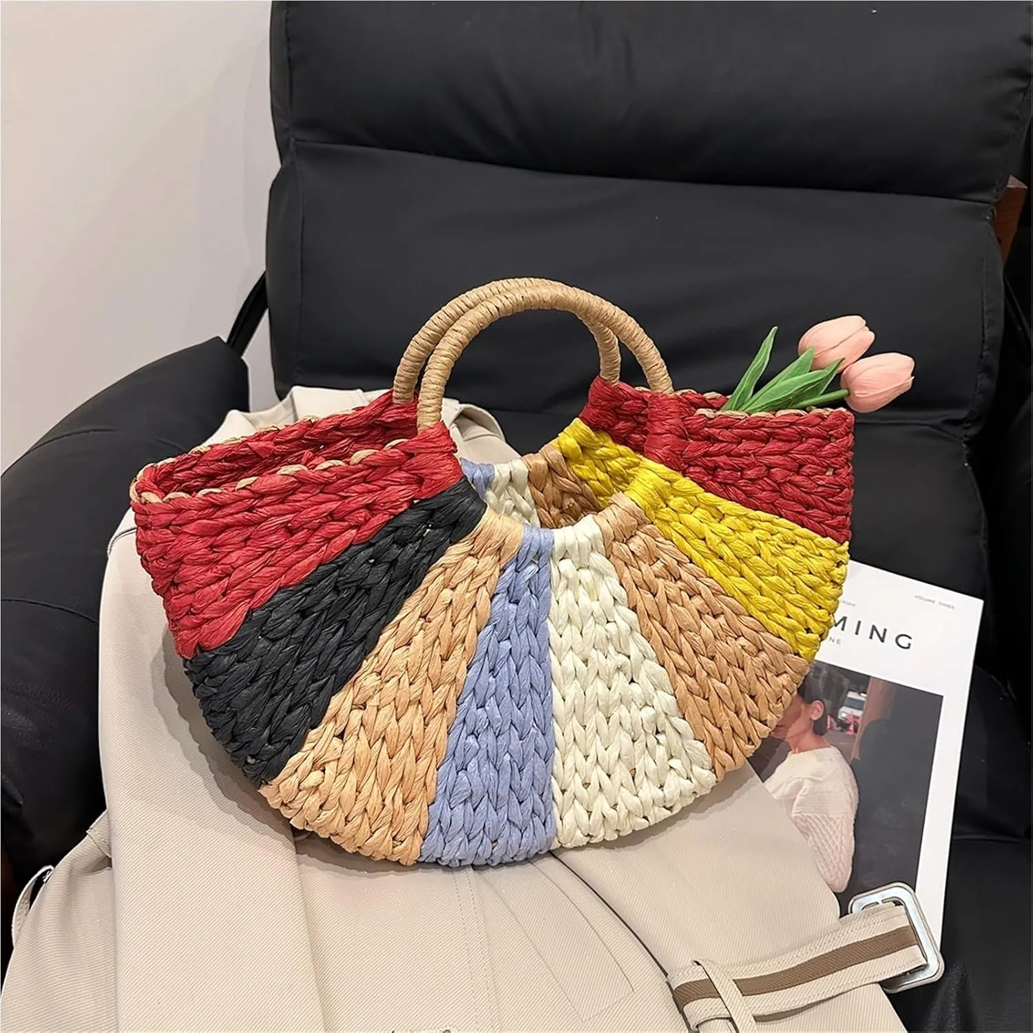Women's Large Capacity Semi Circular Straw Handbag Retro Simple Outdoor Travel Beach Bag